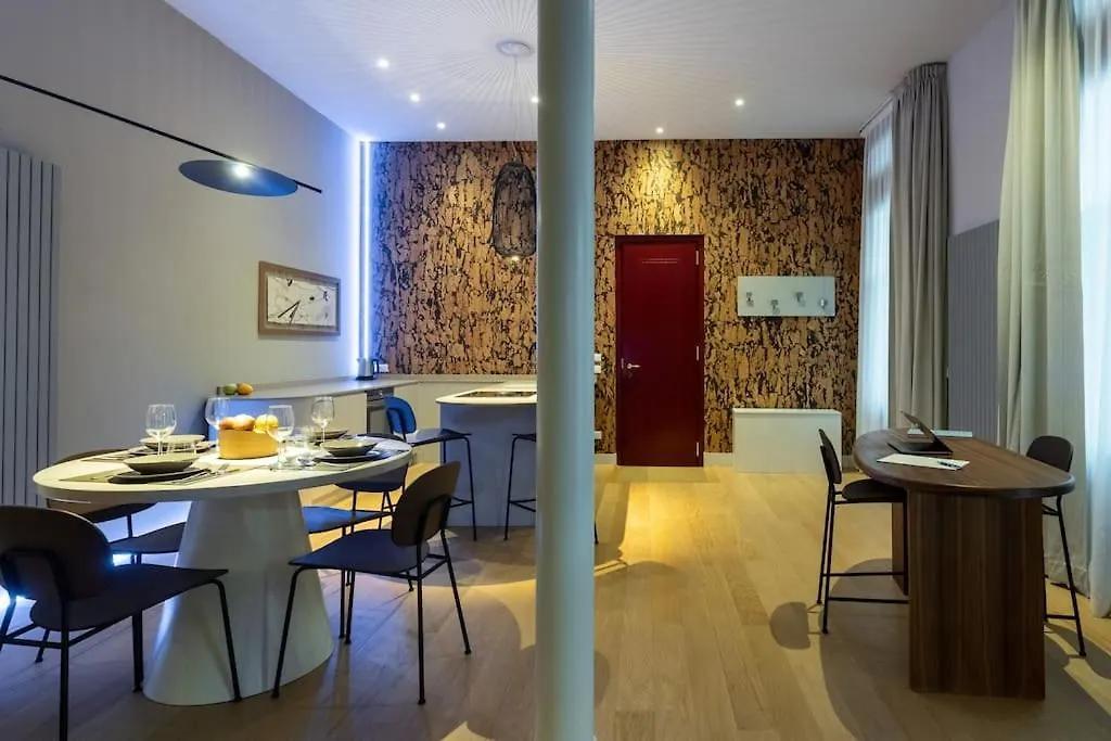 Materia Loft Design In Palazzo Nobiliare Al Duomo Apartment Padova Italy